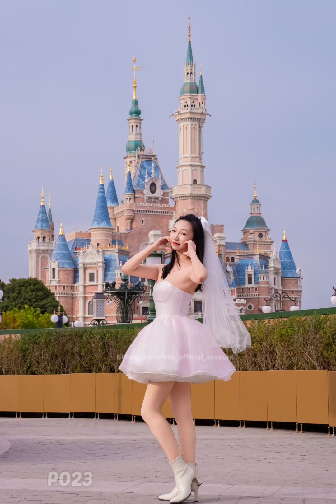 ผลงานถ่ายภาพโดยช่างภาพ P023