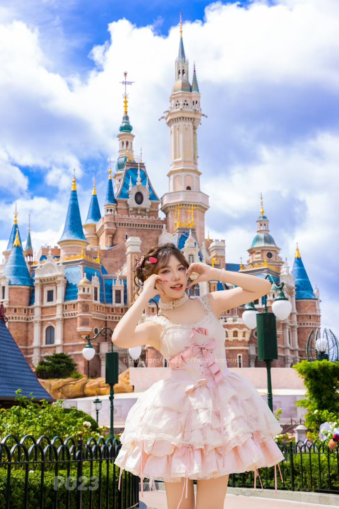 ผลงานถ่ายภาพโดยช่างภาพ P023