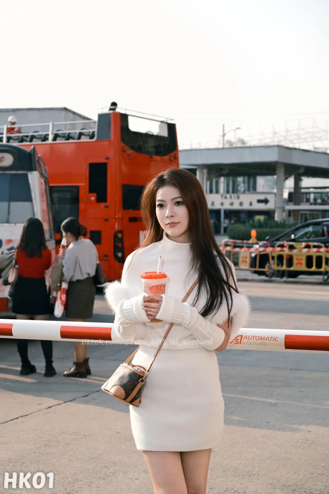 ผลงานถ่ายภาพโดยช่างภาพ HK01