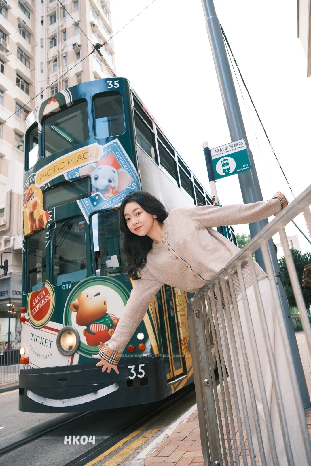 ผลงานถ่ายภาพโดยช่างภาพ HK04