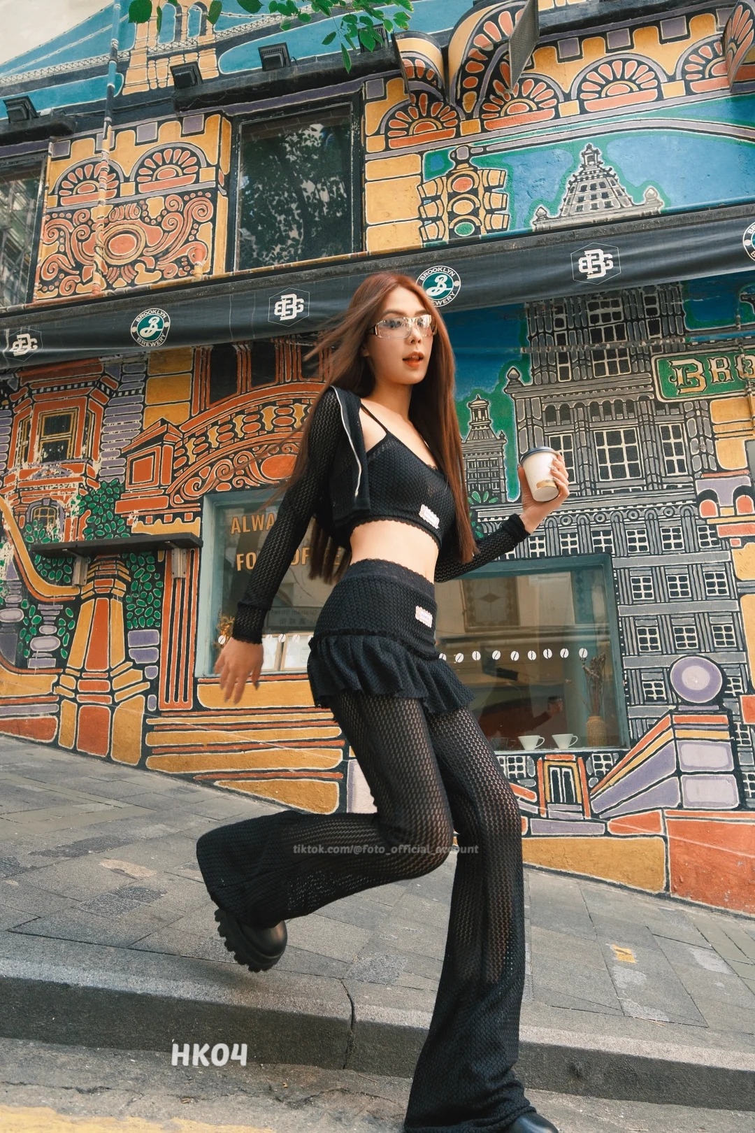 ผลงานถ่ายภาพโดยช่างภาพ HK04