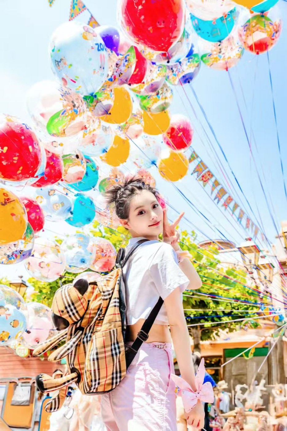 ผลงานถ่ายภาพโดยตากล้อง ช่างภาพ P028 ดิสนีย์แลนด์เซี่ยงไฮ้ MY FOTO