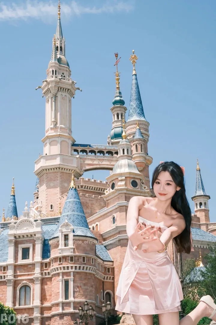 Sample Shanghai Disneyland travel photos with Thai photographer MY FOTO