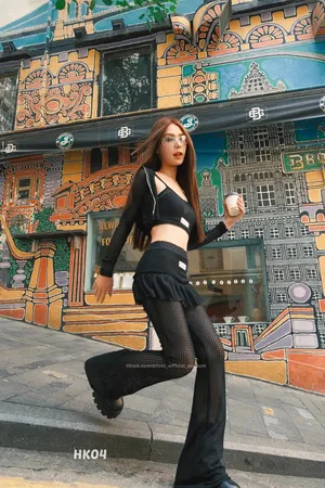 ผลงานถ่ายภาพโดยช่างภาพ HK04
